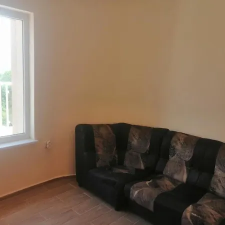 диана дик فندق *