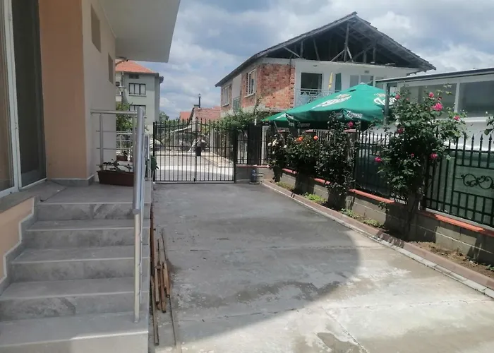 диана дик Kiten (Burgas)